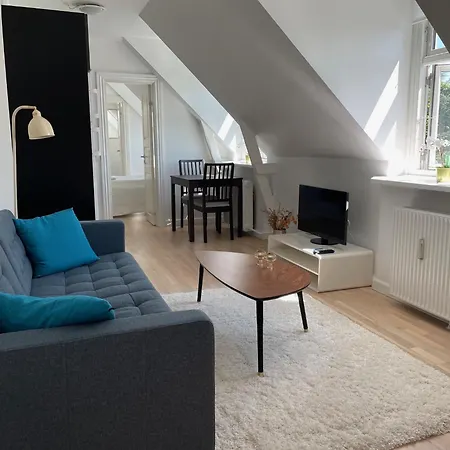 Cozy With Prime Location In Osterbro Lägenhet
